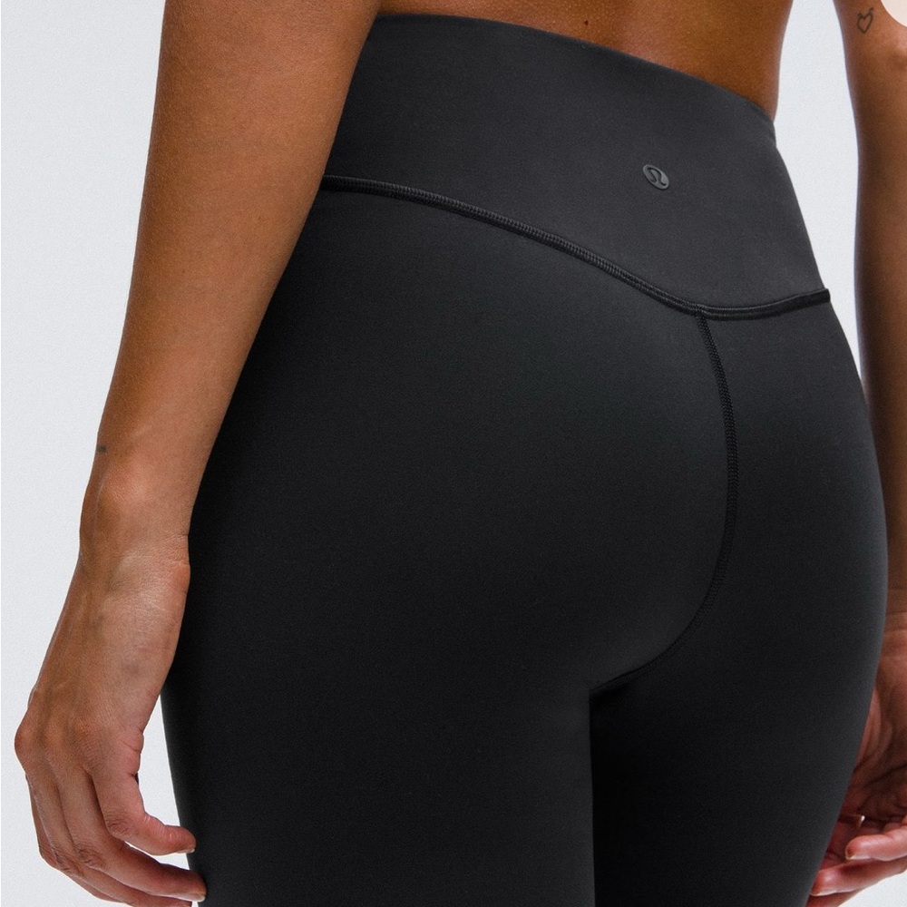 Original Lululemon Wonder under leggings
